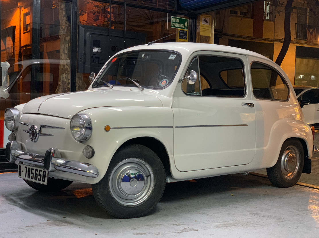 Seat 600 E